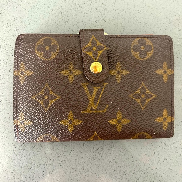 Sale ~ Louis Vuitton Kisslock Wallet, 100% Authentic - Picture 1 of 11